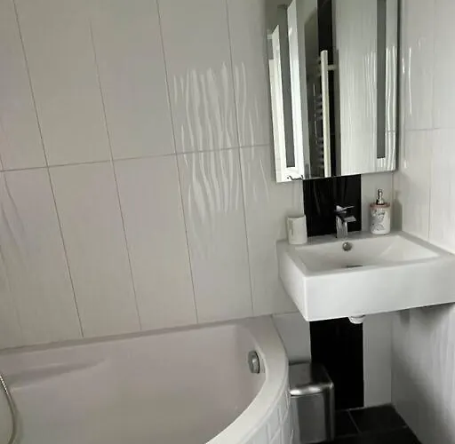 Wasat, Joli Appt 3 A Apartment *